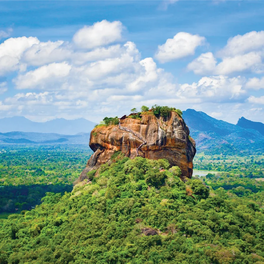 sri-lanka-wide-shot-of-sigirya-rock